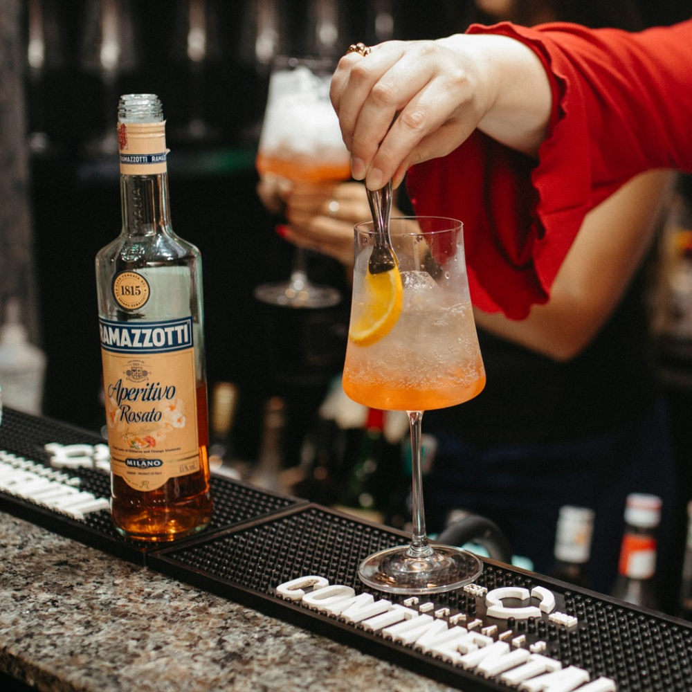 Capa de Oficina de Cocktails: Prepare-se para as Festas